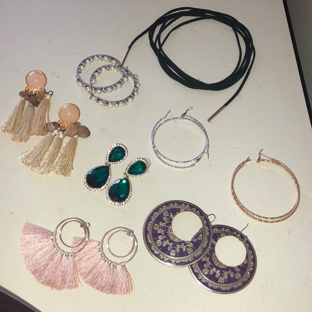 ALL THIS JEWELRY FOR 20$$